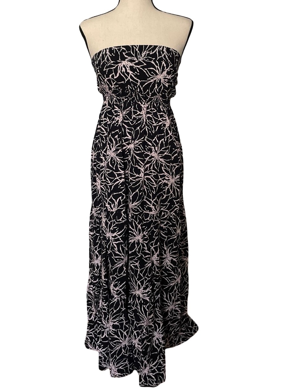 🖤🤍 love...ady Black and White Printed‎ strapless maxi dress 🤍🖤